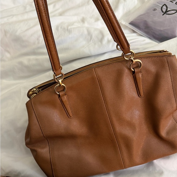 Coach Tan Leather Shoulder Bag - Picture 3 of 11